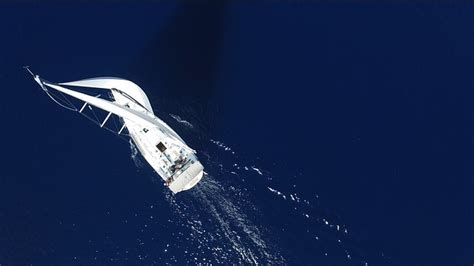 Wysokiej jakości ofertę tyczącą się jachtowej elektroniki można odnaleźć na naszej internetowej stronie www.sailstore.pl!