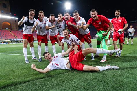 Czeska reprezentacja narodowa zwycięża drużynę narodową Polski w inauguracyjnym meczu eliminacyjnych zmagań do Mistrzostw Europy 2024!