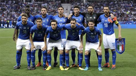 Włoska reprezentacja narodowa ograła hiszpańską drużynę i zasłużyła na awans do finału tego turnieju! Fenomenalne granie w półfinałowym pojedynku europejskich mistrzostw!